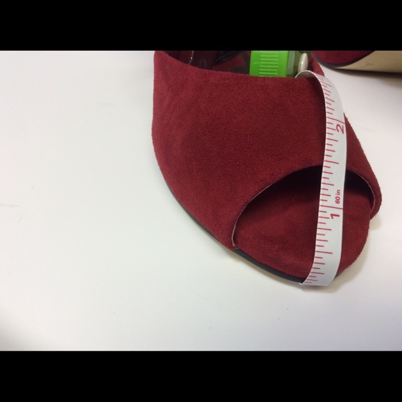 Franco Sarto Deep Red suede Peep toe pump size 7 - Picture 8 of 8